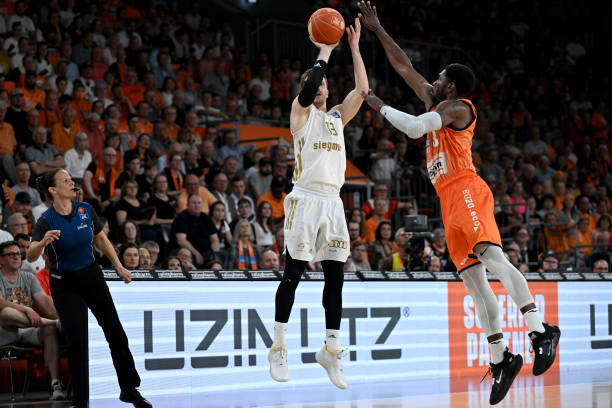 手在比赛中 手在比赛中