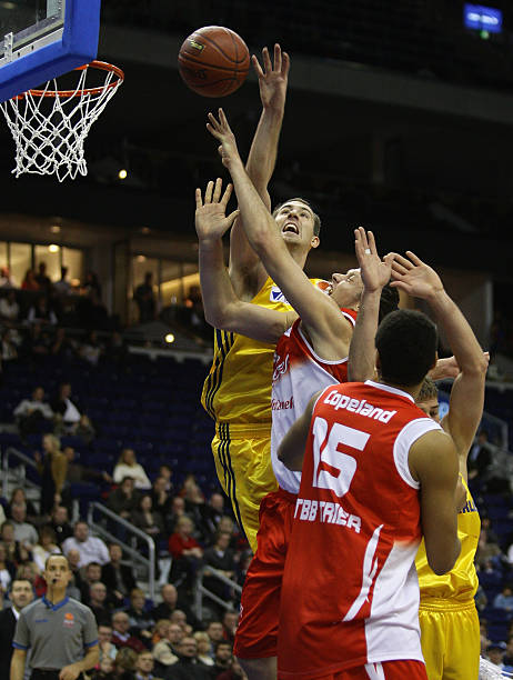 中多次奉献 中多次奉献